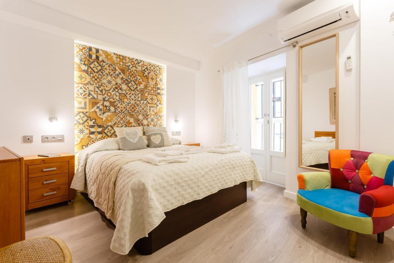 Apartamentos Loto Y Liz By Cadiz4Rentals Luaran gambar