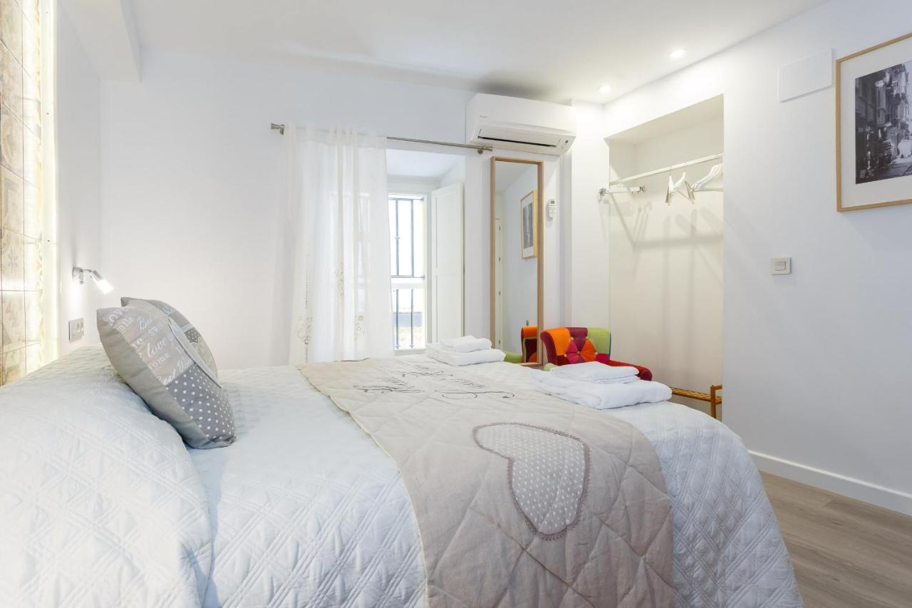 Apartamentos Loto Y Liz By Cadiz4Rentals Luaran gambar